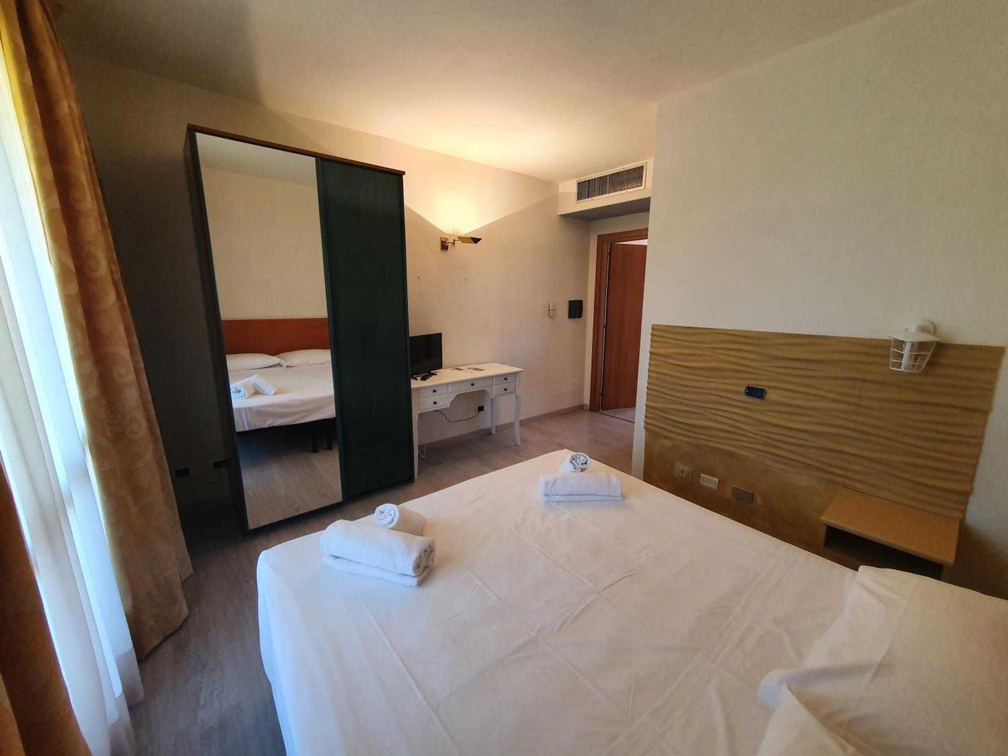 Hotel Carignano Lucca Rom bilde